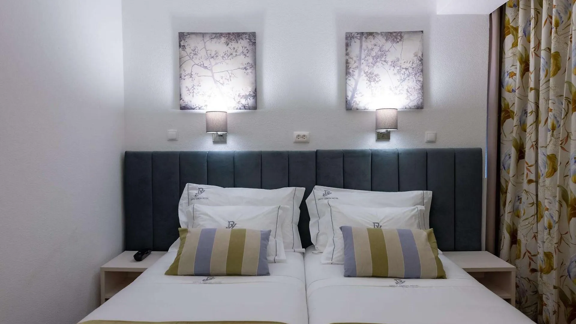 Dinya Lisbon Hotel 3*,