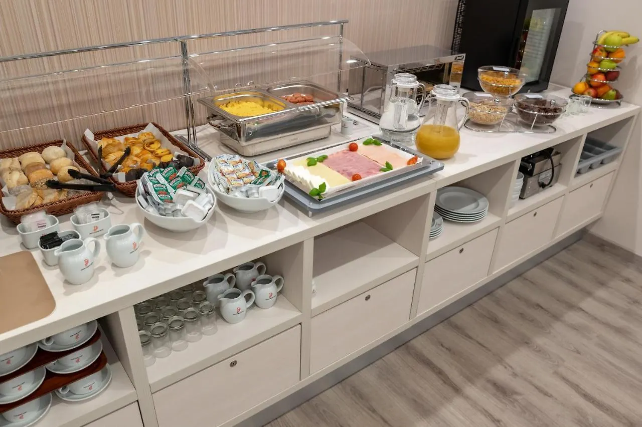 Dinya Lisbon Hotel