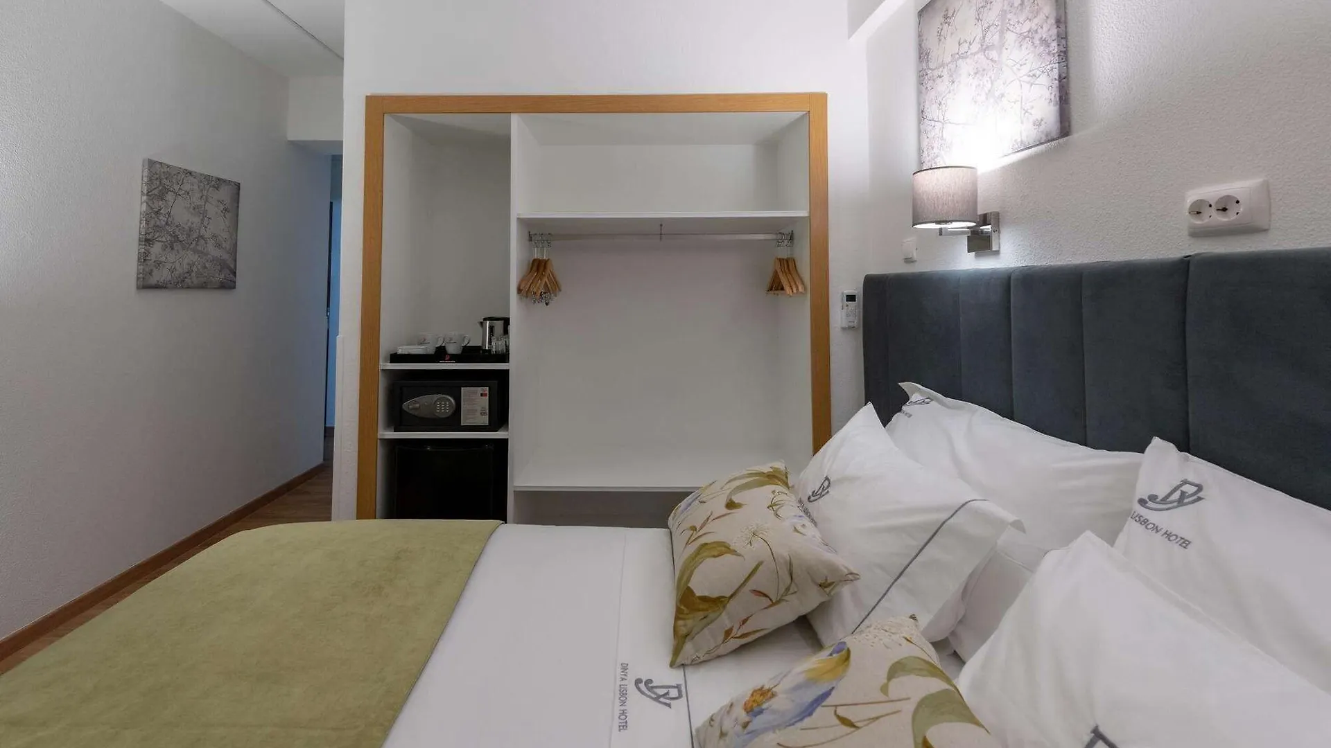 Dinya Lisbon Hotel