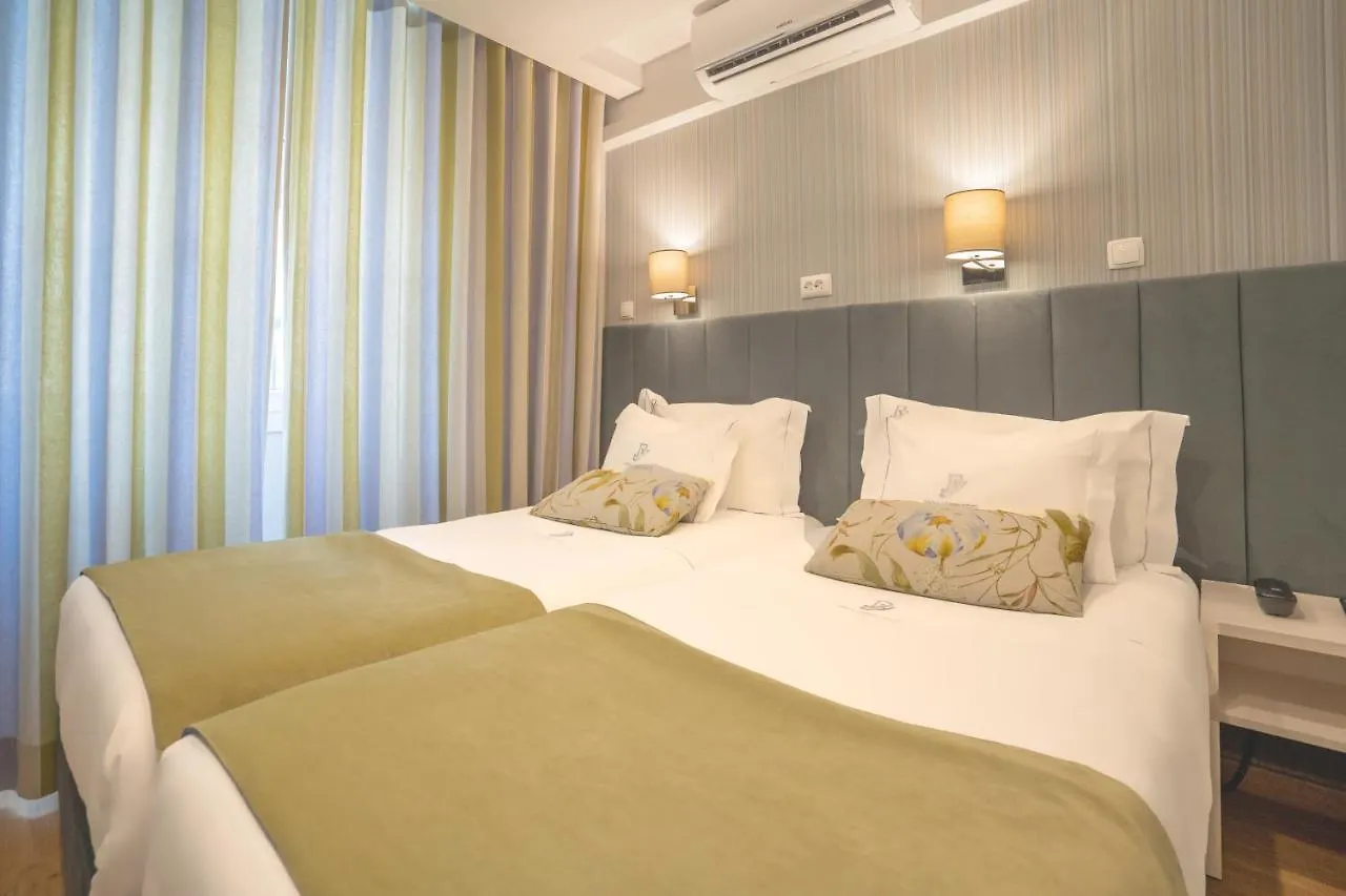 Dinya Lisbon Hotel