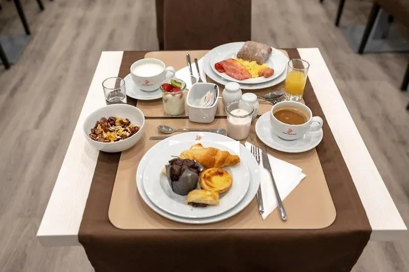 Dinya Lisbon Hotel