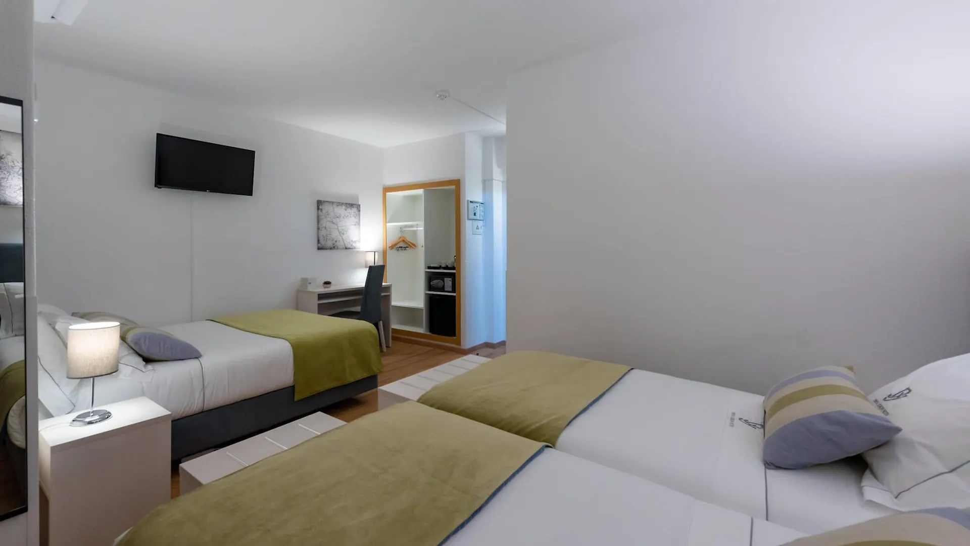 Dinya Lisbon Hotel